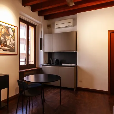 Youhosty - Anfiteatro 12 Milan