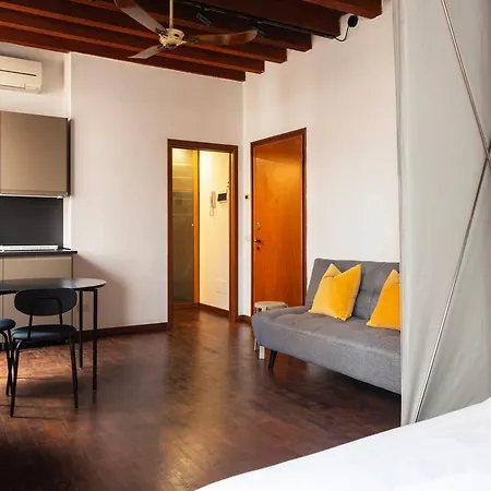 Youhosty - Anfiteatro 12 * Milan